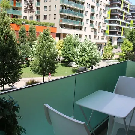 Corvin Lägenhetshotell 4*