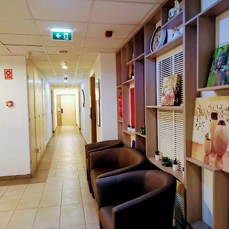 科尔文度假公寓式酒店 4*